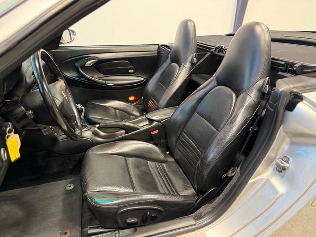 Used 2004 Porsche 911 Turbo AWD/4WD image 19