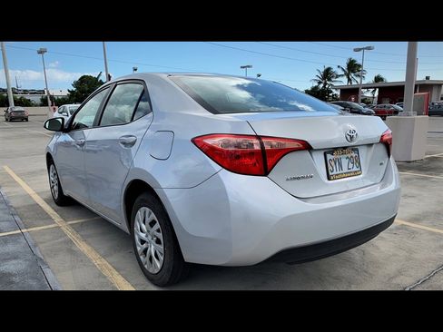 Used 2017 Toyota Corolla LE image 7