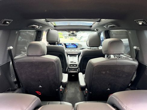 Used 2026 Mercedes-Benz GLS 580 4MATIC image 22