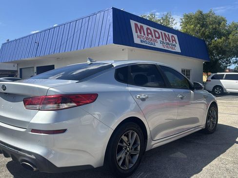 Used 2020 Kia Optima LX FWD image 8