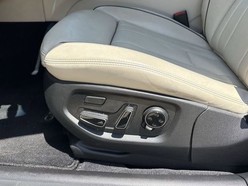 Used 2016 Hyundai Genesis 3.8 w/ Option Group 04 RWD image 13