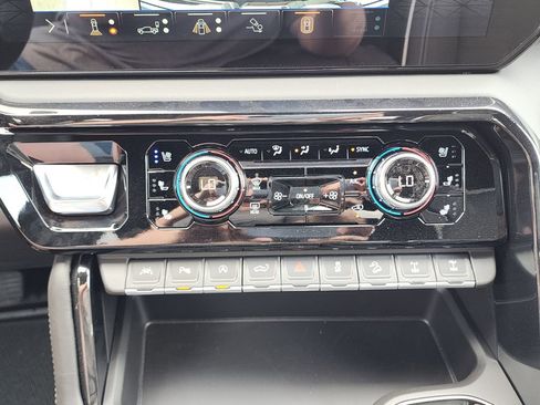 New 2026 GMC Sierra 1500 AT4X image 30