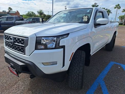 Certified 2023 Nissan Frontier SV w/ SV Convenience Package AWD/4WD image 31