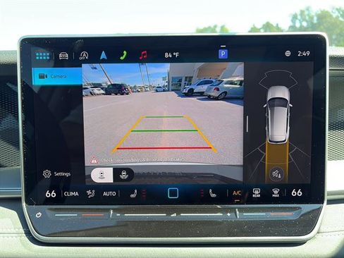 New 2025 Volkswagen Tiguan SE image 21