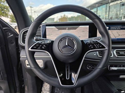 Used 2025 Mercedes-Benz GLE 350 4MATIC image 27