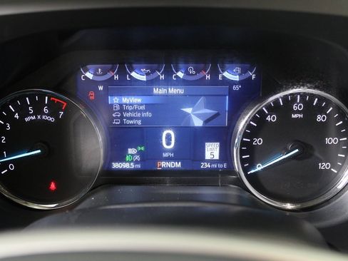 Certified 2024 Ford Expedition XLT image 17