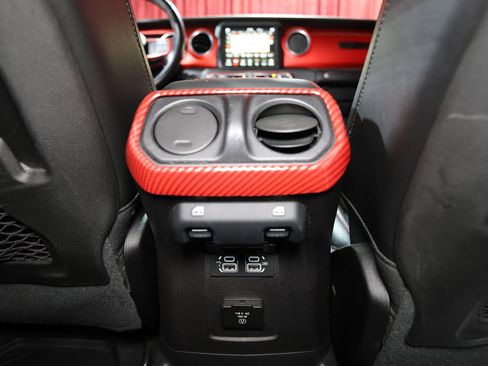 Used 2020 Jeep Wrangler Unlimited Rubicon AWD/4WD image 15