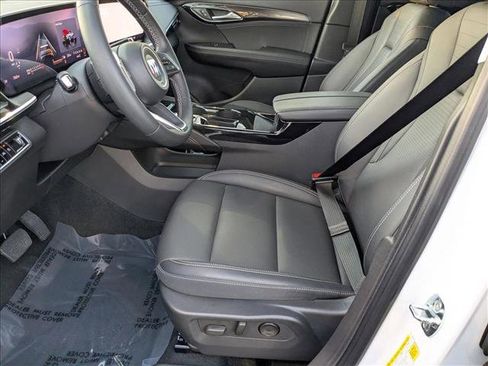 Used 2024 Buick Envision Preferred image 15