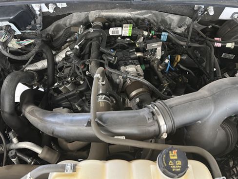 Used 2020 Ford F150 XLT w/ Equipment Group 302A Luxury AWD/4WD image 25