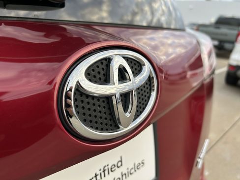 Certified 2018 Toyota RAV4 Limited image 7