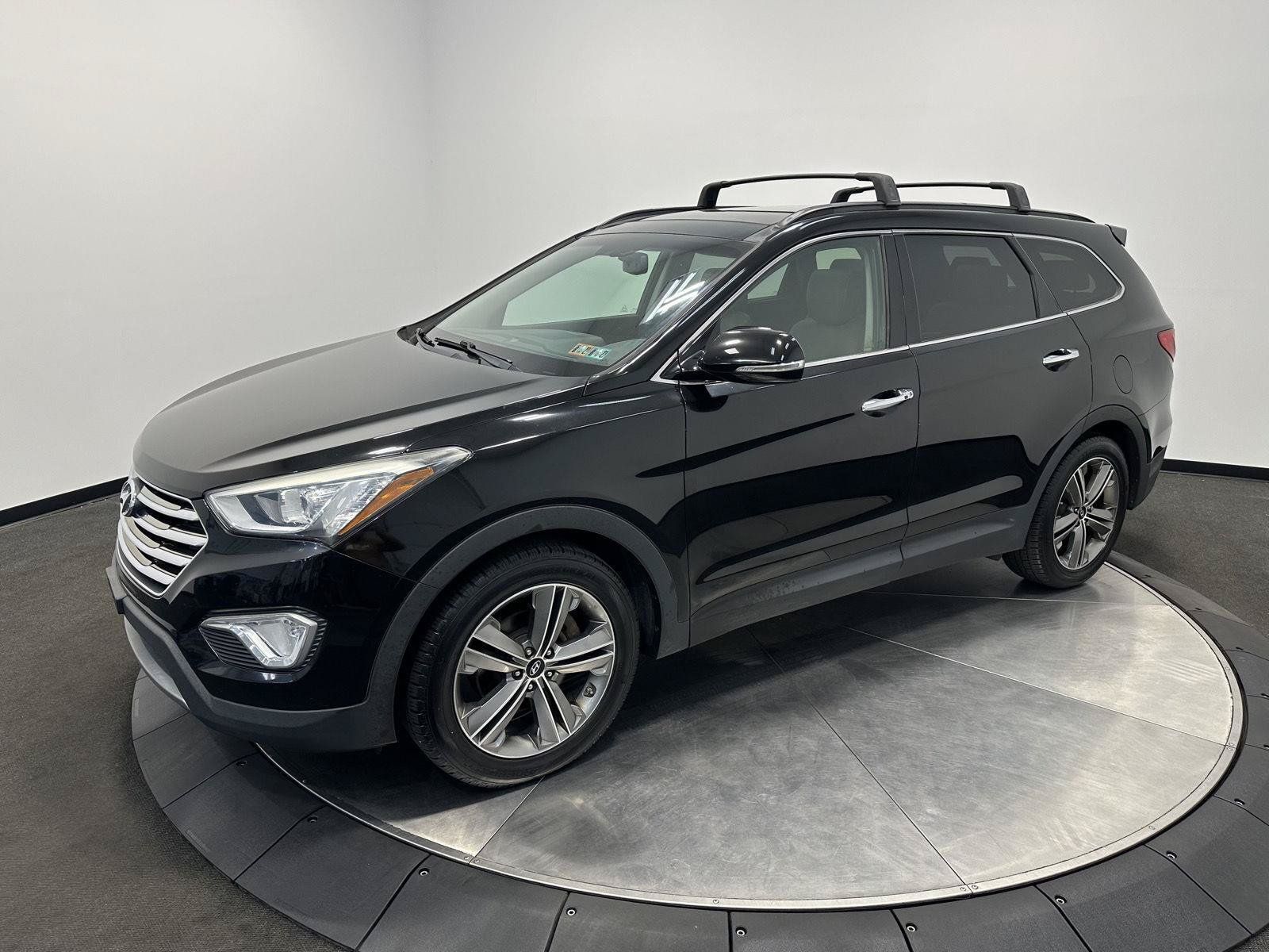 Used 2013 Hyundai Santa Fe Limited w/ Technology Pkg AWD/4WD image 4