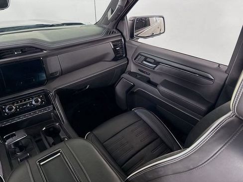 Used 2022 GMC Sierra 1500 AT4X image 25