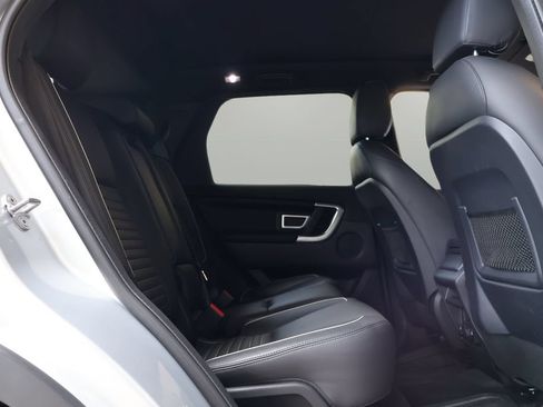 Used 2017 Land Rover Discovery Sport HSE AWD/4WD image 16