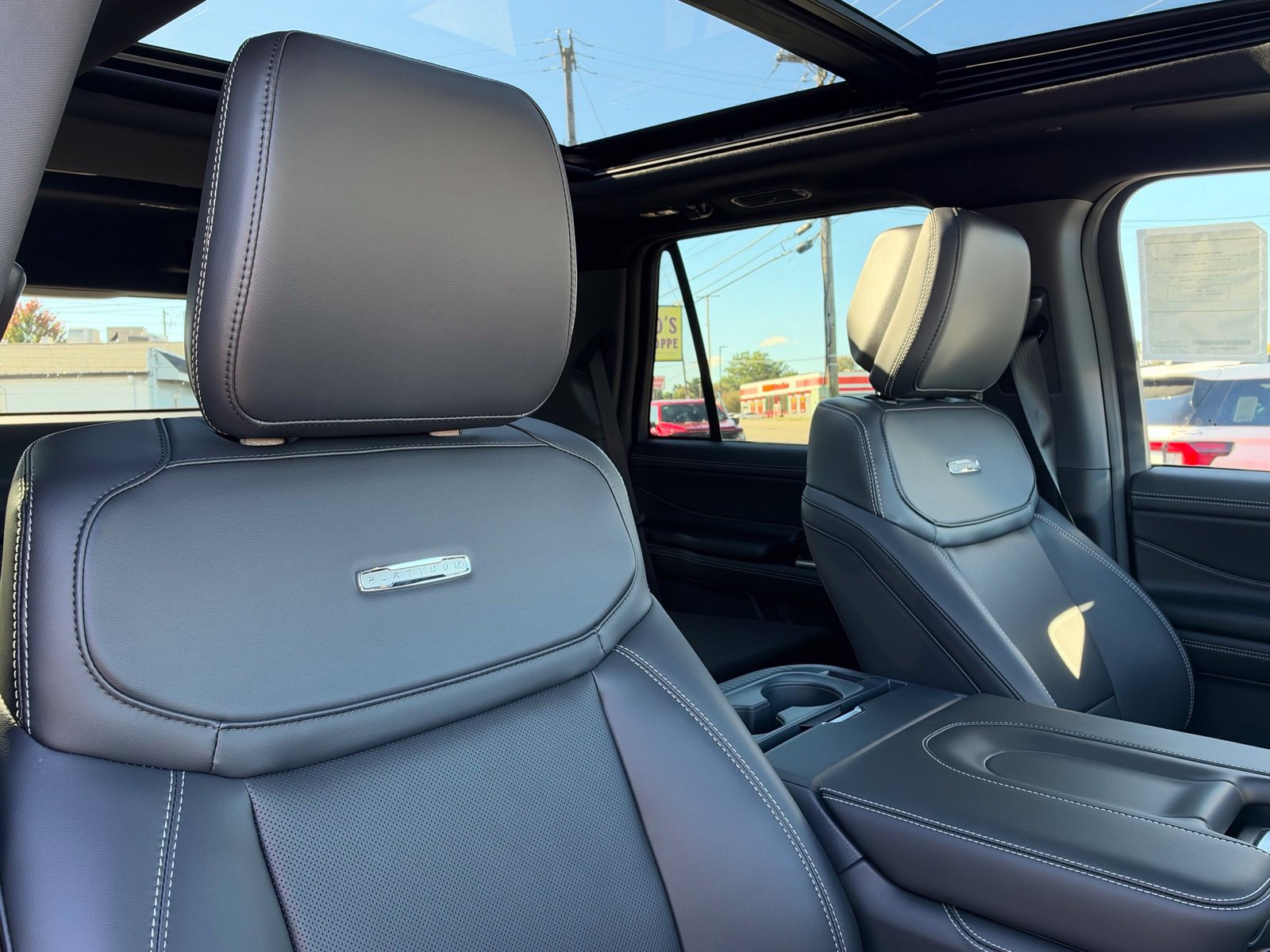 New 2027 Ford Expedition Platinum w/ Stealth Performance Package AWD/4WD image 39