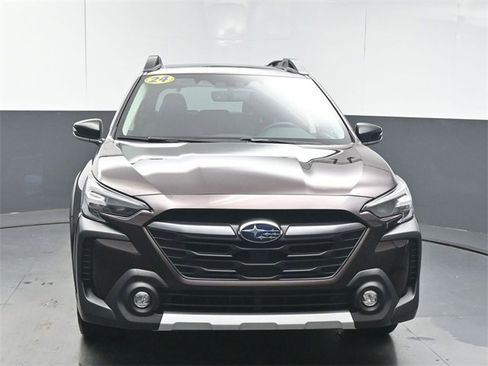 Used 2024 Subaru Outback Limited image 3