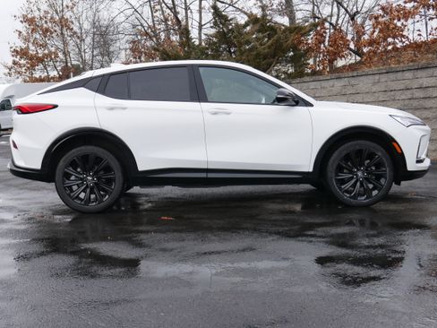 Certified 2024 Buick Envista Sport Touring w/ Convenience I Package image 8