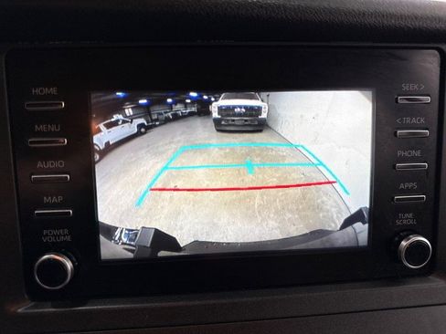 Used 2020 Toyota Sienna L image 20