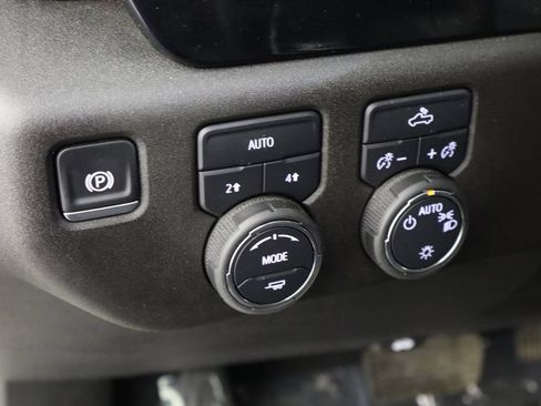 Used 2024 Chevrolet Silverado 1500 LT AWD/4WD image 22