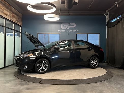 Used 2017 Toyota Corolla LE image 24