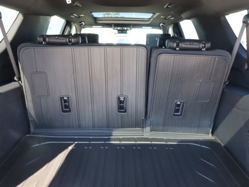 New 2026 GMC Yukon XL Denali w/ Denali Reserve Package AWD/4WD image 15