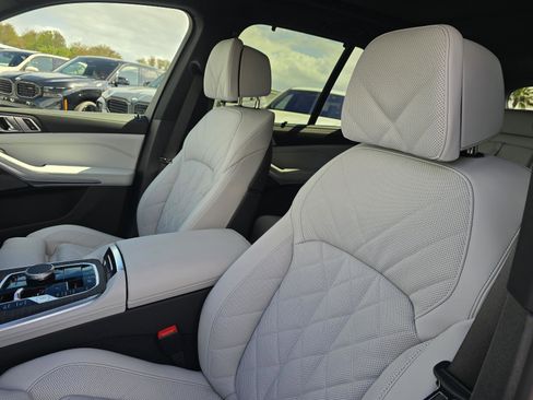New 2026 BMW X5 sDrive40i w/ Climate Comfort Package RWD image 7