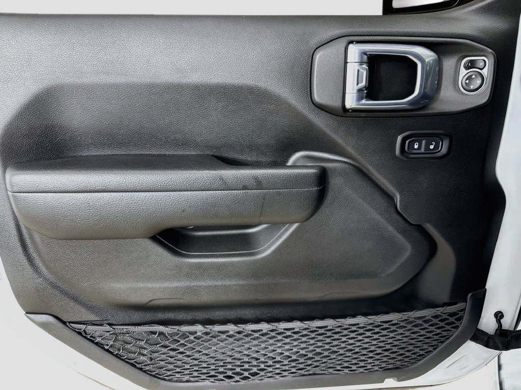 Used 2022 Jeep Gladiator Sport AWD/4WD image 19