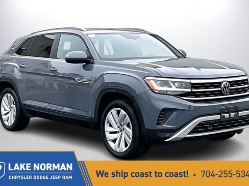 Used 2022 Volkswagen Atlas Cross Sport SE image 1