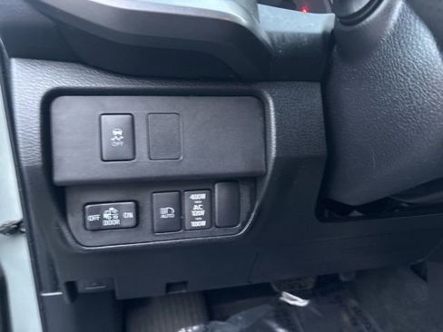 Used 2023 Toyota Tacoma SR image 27
