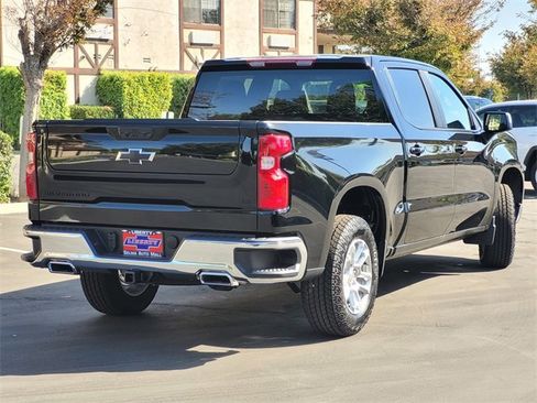 New 2026 Chevrolet Silverado 1500 LT w/ Z71 Off-Road Package image 4