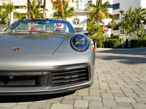 Used 2021 Porsche 911 Carrera image 8