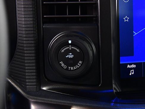 New 2025 Ford F150 Lariat w/ Equipment Group 502A High image 32