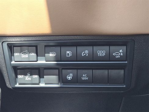 Used 2025 Toyota Tundra 1794 Edition image 22