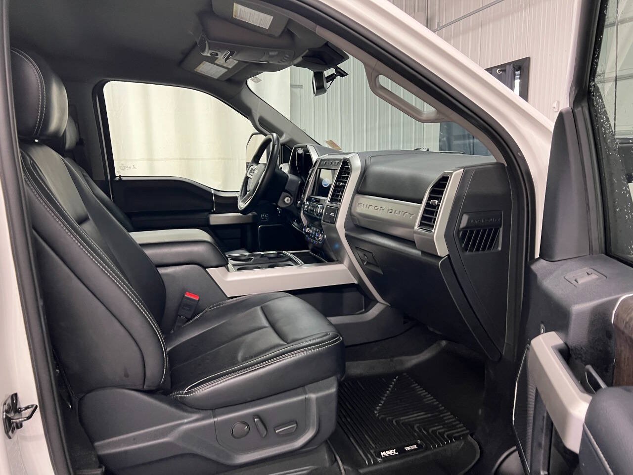 Used 2020 Ford F350 Lariat w/ Chrome Package AWD/4WD image 11