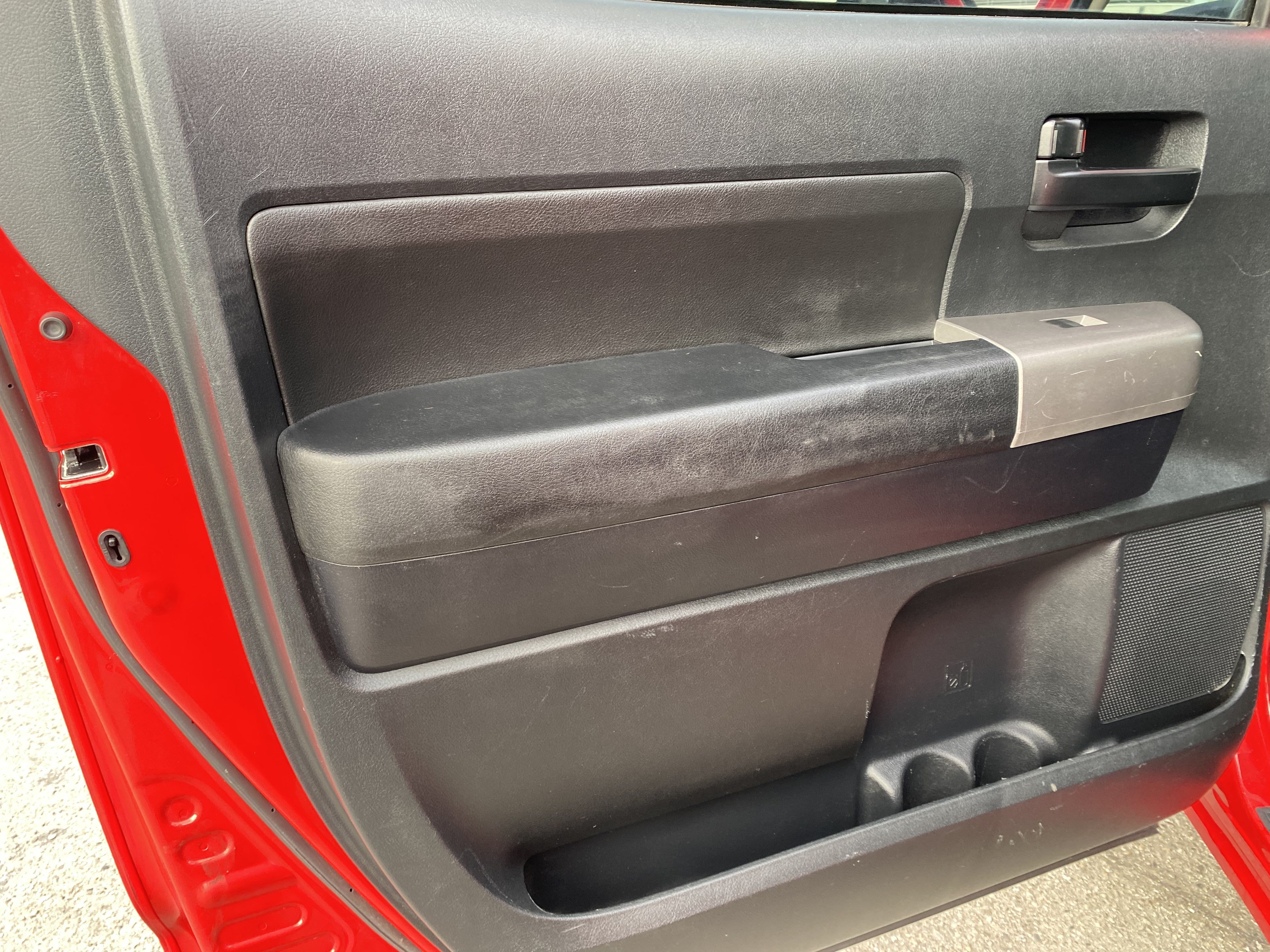 Used 2012 Toyota Tundra 2WD CrewMax w/ Tow Pkg image 17