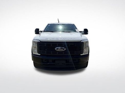 New 2025 Ford F550 4x4 Crew Cab Super Duty image 8