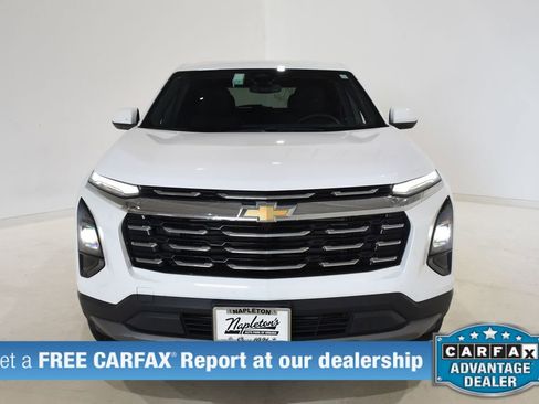Used 2025 Chevrolet Equinox LT FWD image 2