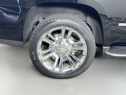 Used 2020 GMC Yukon SLT w/ Premium Edition AWD/4WD image 39