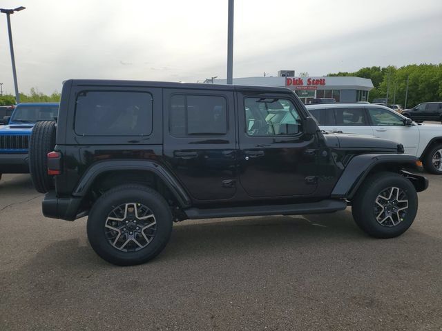 New 2026 Jeep Wrangler Unlimited Sahara AWD/4WD image 8