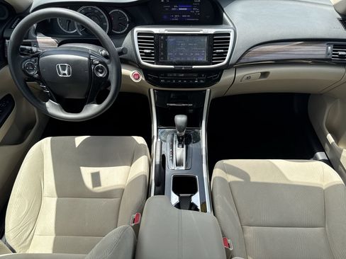 Used 2017 Honda Accord EX image 15