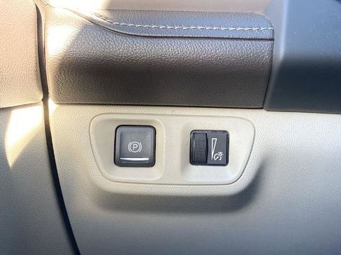 Used 2017 GMC Acadia Denali w/ Technology Package image 14