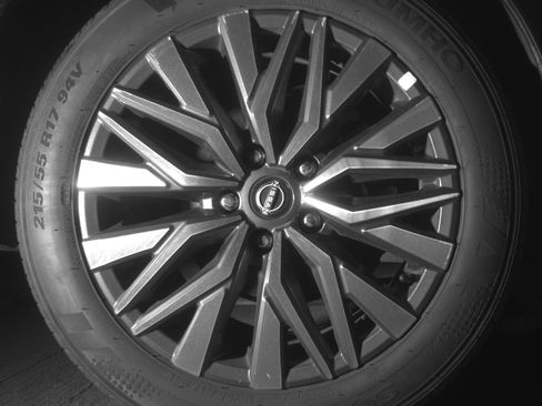 Used 2025 Nissan Altima 2.5 SV image 15