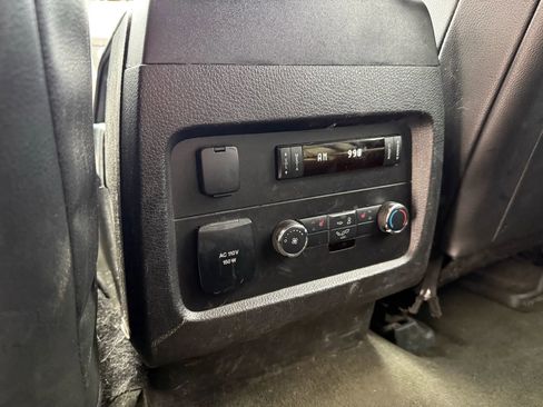 Used 2016 Lincoln Navigator Reserve image 38