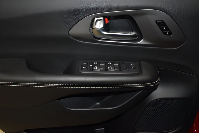 New 2026 Chrysler Pacifica Select FWD image 25