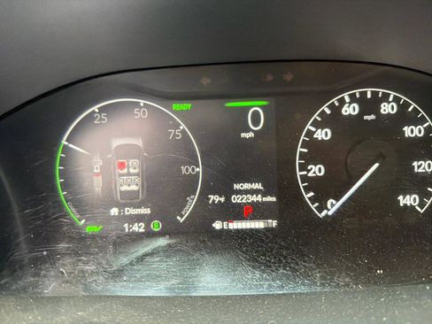 Used 2025 Honda CR-V Sport Touring image 30