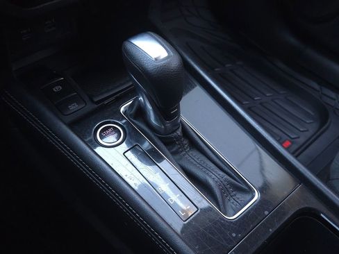 Used 2021 Nissan Kicks SV image 18