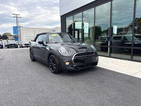Used 2019 MINI Cooper S w/ Signature Upholstery Package FWD image 1