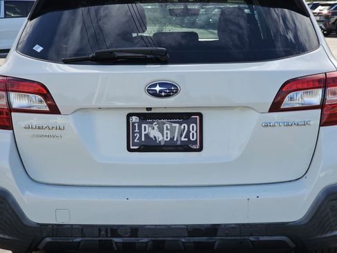 Used 2018 Subaru Outback 2.5i Limited image 16