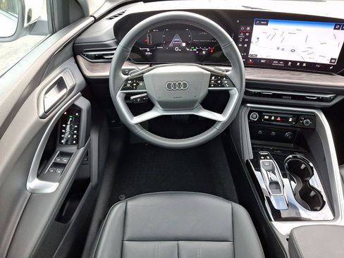 Certified 2025 Audi Q5 Premium w/ Convenience Package image 16