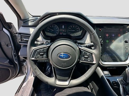 Used 2024 Subaru Outback Premium AWD/4WD image 11