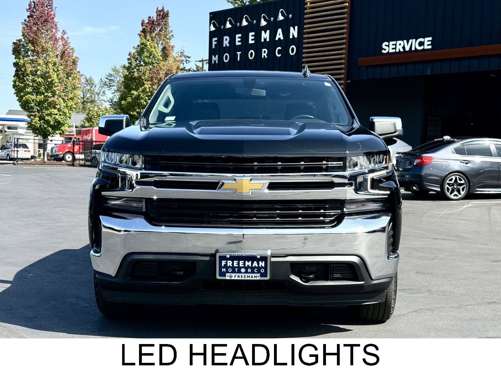 Used 2021 Chevrolet Silverado 1500 LT AWD/4WD image 3